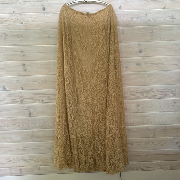 Tadashi Shoji Corded Floor Length Cape Gown - Picture 5 of 7